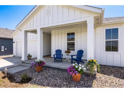Exterior - 322 Rustic Barn Ln, Berthoud, CO 80513 photo 6 of 9