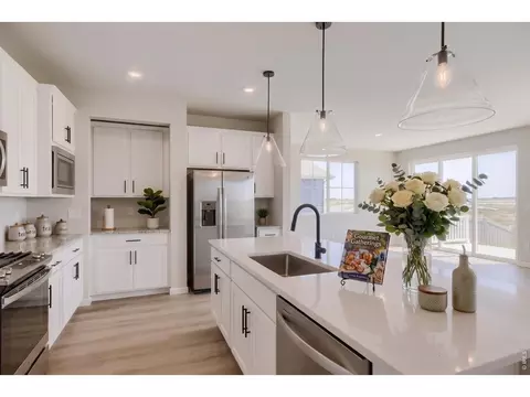 Kitchen - 322 Rustic Barn Ln, Berthoud, CO 80513 photo 1 of 3