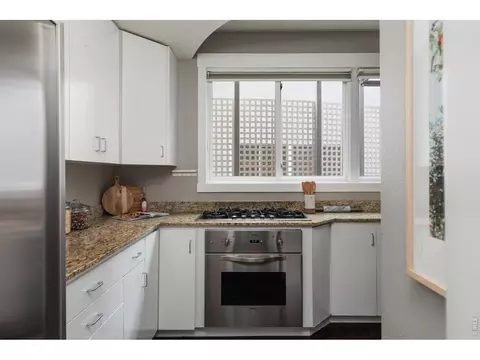 Kitchen - 1219 Linden Ave, Boulder, CO 80304 photo 4 of 4