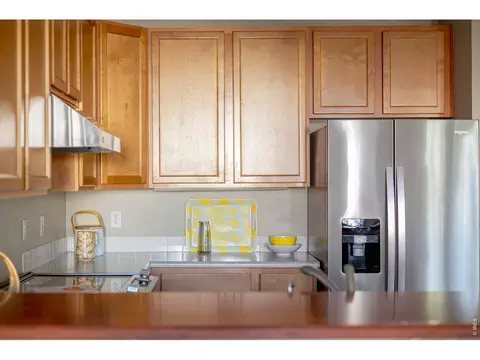 Kitchen - 1683 Yellow Pine Ave, Boulder, CO 80304 photo 4 of 7