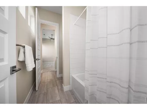 Bath - 1730 Lucent Ct, Windsor, CO 80550 photo 4 of 5
