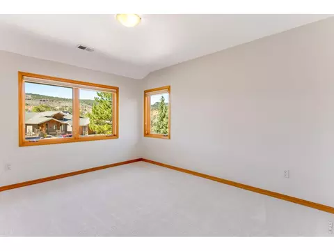 Bedroom - 1016 Horizon Dr, Lyons, CO 80540 photo 2 of 4