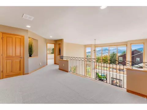 Entry Way - 1016 Horizon Dr, Lyons, CO 80540 photo 3 of 4