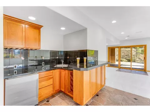 Kitchen - 1016 Horizon Dr, Lyons, CO 80540 photo 6 of 6