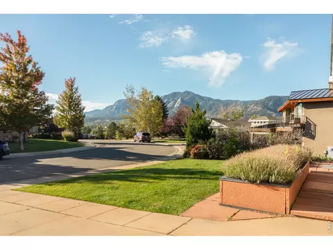 Exterior - 2003 Balsam Dr, Boulder, CO 80304 photo 3 of 4