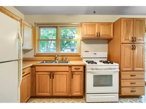 Kitchen - 150 S 34th St, Boulder, CO 80305 photo 3 of 3