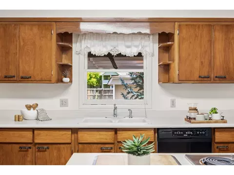 Kitchen - 2804 Tharp Dr, Laporte, CO 80535 photo 7 of 8