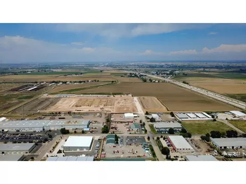 660 Basher Dr, Berthoud, CO 80513 photo 3