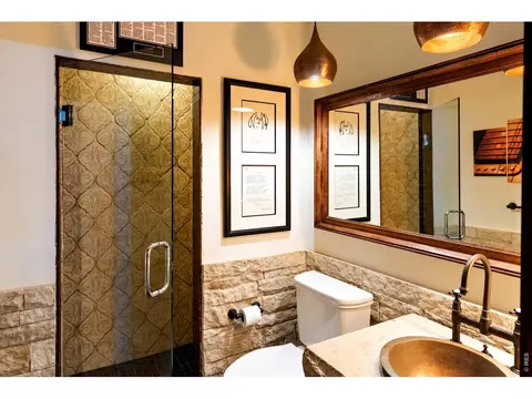 Bath - 1080 Juniper Ave, Boulder, CO 80304 photo 8 of 8