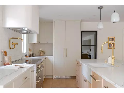 Kitchen - 805 Linden Ave, Boulder, CO 80304 photo 4 of 7