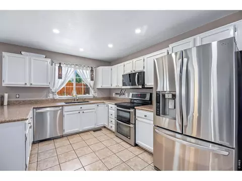 Kitchen - 19375 E Linvale Pl, Aurora, CO 80013 photo 2 of 3