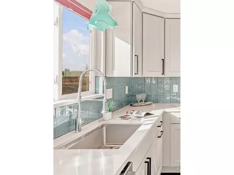 Kitchen - 2347 Santa Fe Dr, Longmont, CO 80504 photo 3 of 7