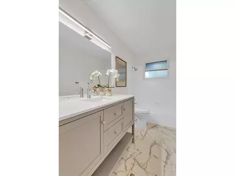 Bath - 183 Cherokee Way, Boulder, CO 80303 photo 1 of 3