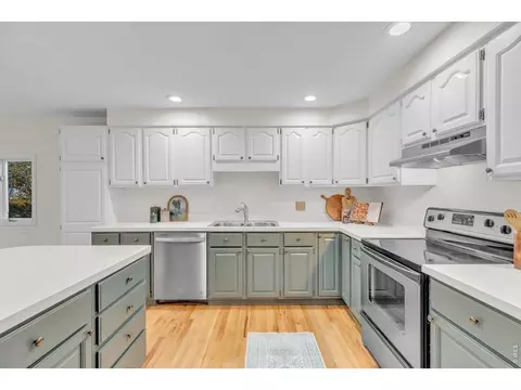 Kitchen - 183 Cherokee Way, Boulder, CO 80303 photo 2 of 3