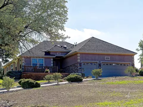2171 Country Club Pkwy, Milliken, CO 80543
