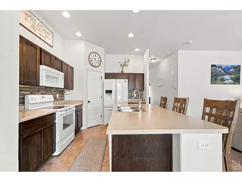 Kitchen - 1544 Brant St, Berthoud, CO 80513 photo 4 of 6