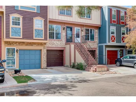 12091 E Hoye Dr, Aurora, CO 80012