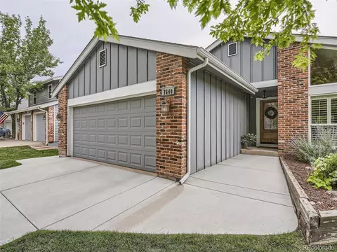 7640 E Phillips Cir, Centennial, CO 80112 photo 2