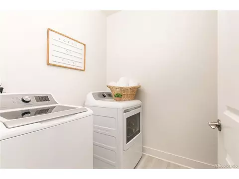 21484 E 59th Dr, Aurora, CO 80019 photo 27