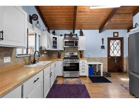 Kitchen - 1089 Burland Dr, Bailey, CO 80421 photo 1 of 2