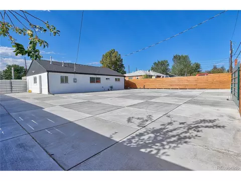 991 E 88th Ave, Thornton, CO 80229 photo 4