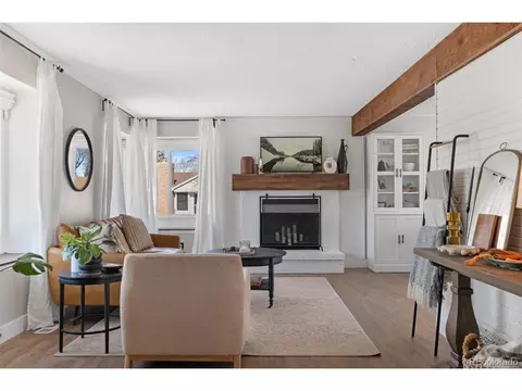 10810 W Alamo Pl, Littleton, CO 80127