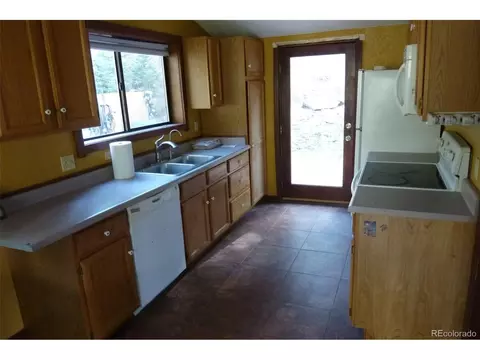 Kitchen - 604 Castlewood Dr, Evergreen, CO 80439 photo 2 of 2