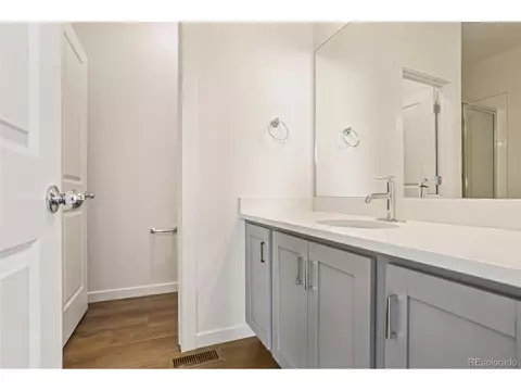 Bath - 24141 E 54th Pl, Aurora, CO 80019 photo 2 of 7