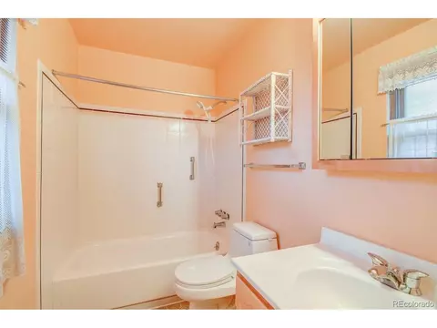 8224 Pierce Ct, Arvada, CO 80003 photo 4