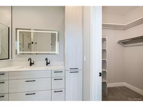 2475 E 28th Ave, Denver, CO 80205 photo 20