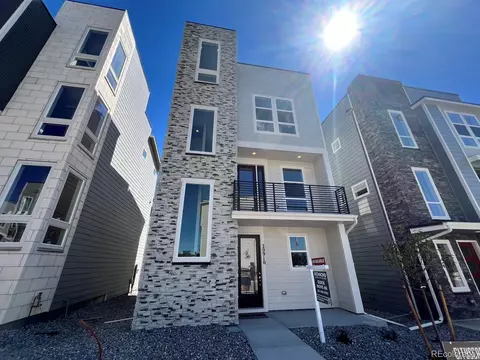 20910 E Quincy Dr, Aurora, CO 80015