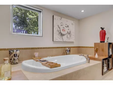 Bath - 301 Monroe St, Denver, CO 80206 photo 2 of 7