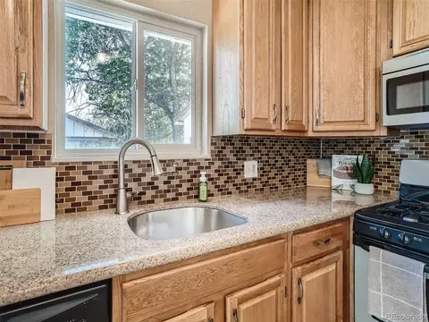 1906 E 115th Pl, Northglenn, CO 80233 photo 10