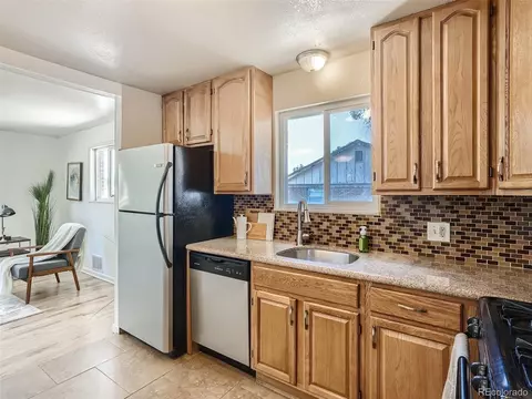 1906 E 115th Pl, Northglenn, CO 80233 photo 8