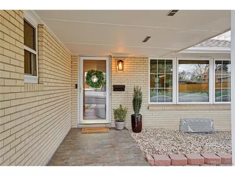 3292 S Wabash Ct, Denver, CO 80231