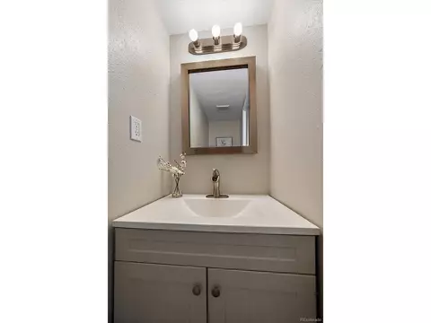 4750 E 105th Dr, Thornton, CO 80233 photo 17
