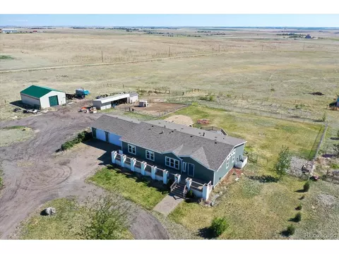 42959 E Arkansas Pl, Bennett, CO 80102 photo 1