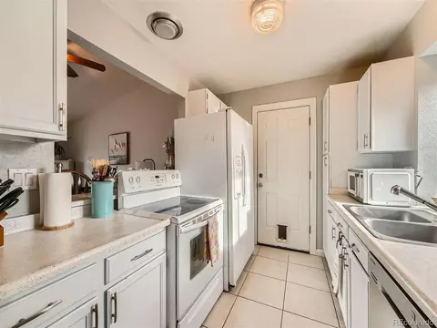 21226 E Powers Cir, Centennial, CO 80015 photo 5