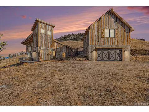 632 Chickadee Dr, Hartsel, CO 80449