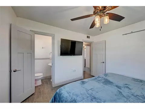 Undisclosed, Aurora, CO 80011 photo 17