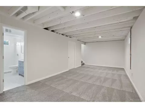 Undisclosed, Denver, CO 80239 photo 21