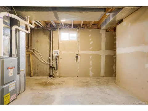 Undisclosed, Denver, CO 80239 photo 23