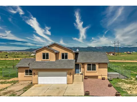 7304 Chewy Ct, Fountain, CO 80817