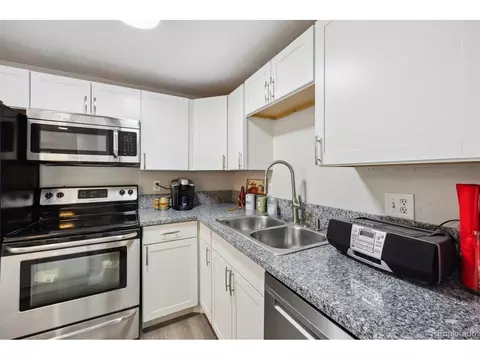 875 S Quebec St #9, Denver, CO 80247