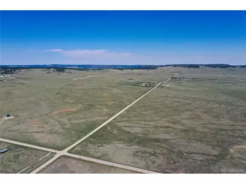 12 Mcclelland Rd, Calhan, CO 80808