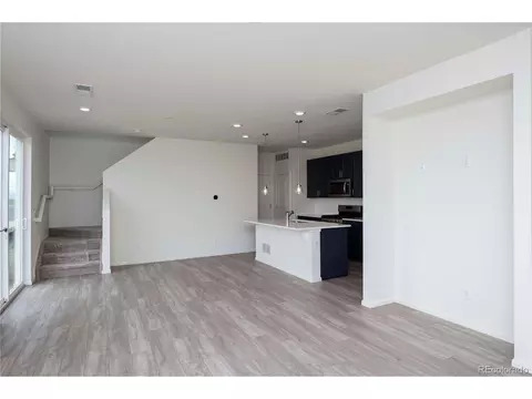 28492 E 6th Pl, Aurora, CO 80018 photo 7