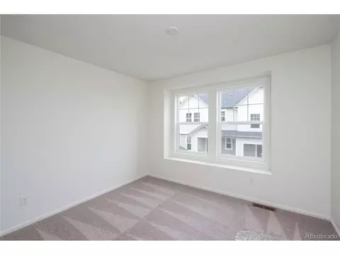 28492 E 6th Pl, Aurora, CO 80018 photo 16