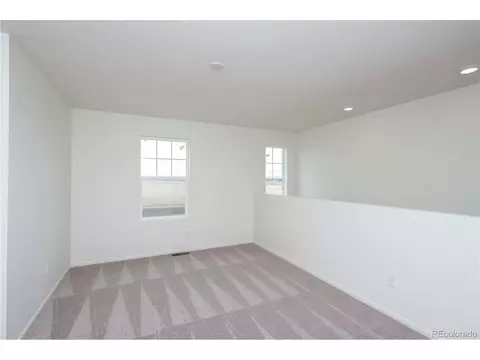 28492 E 6th Pl, Aurora, CO 80018 photo 13