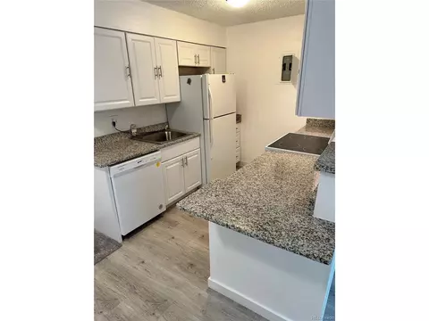 381 S Ames #B-B205, Lakewood, CO 80226