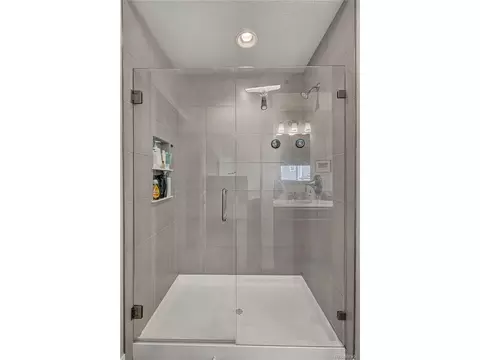 Bath - 103 Bluebell Ct, Wiggins, CO 80654 photo 4 of 7